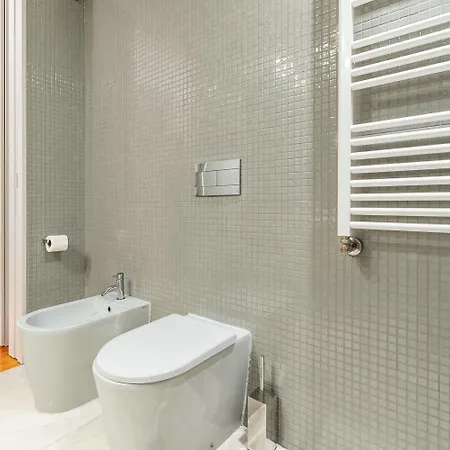 Cedofeita Balcony & Garage Apartament *